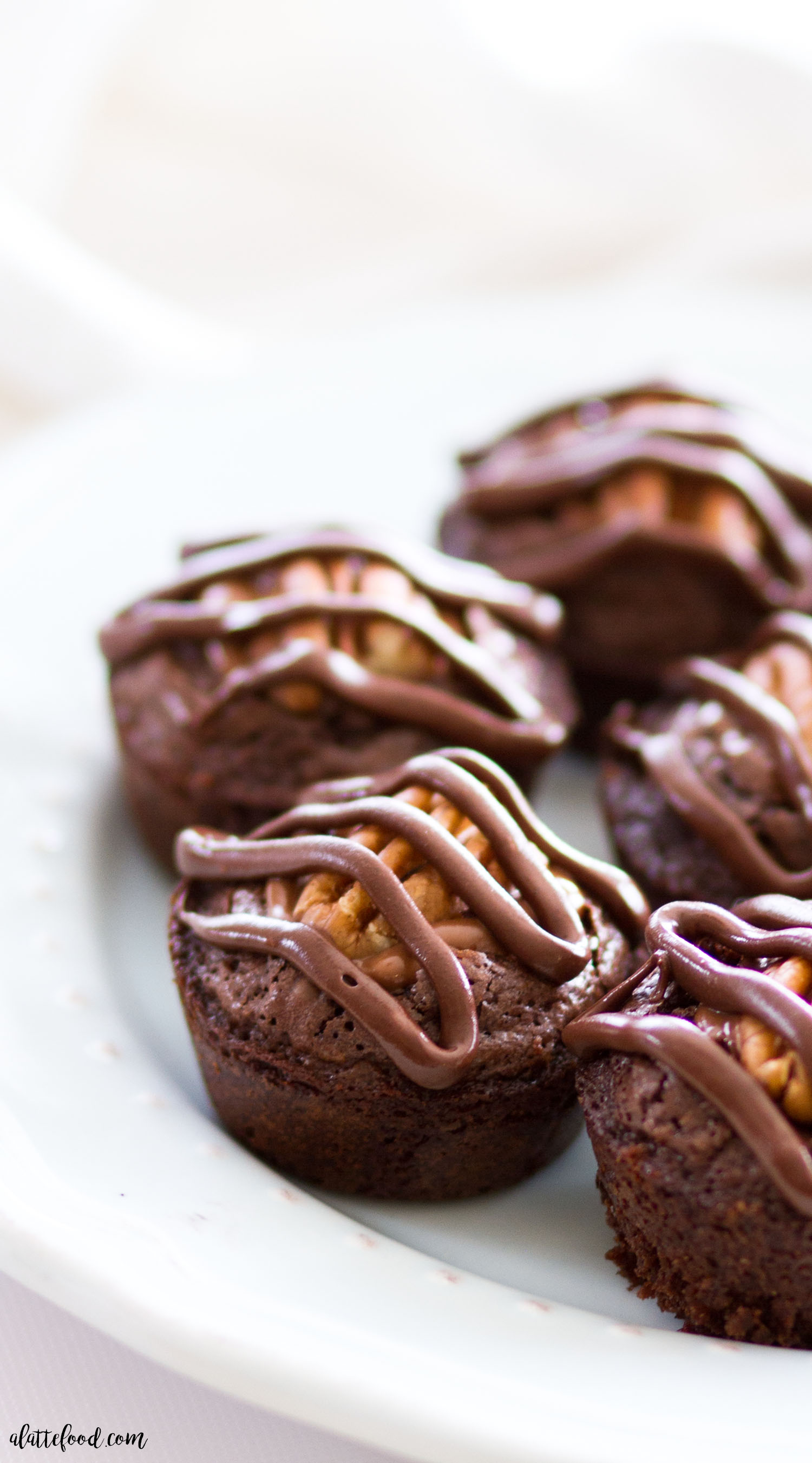 CHOCOLATE TURTLE BROWNIE BITES