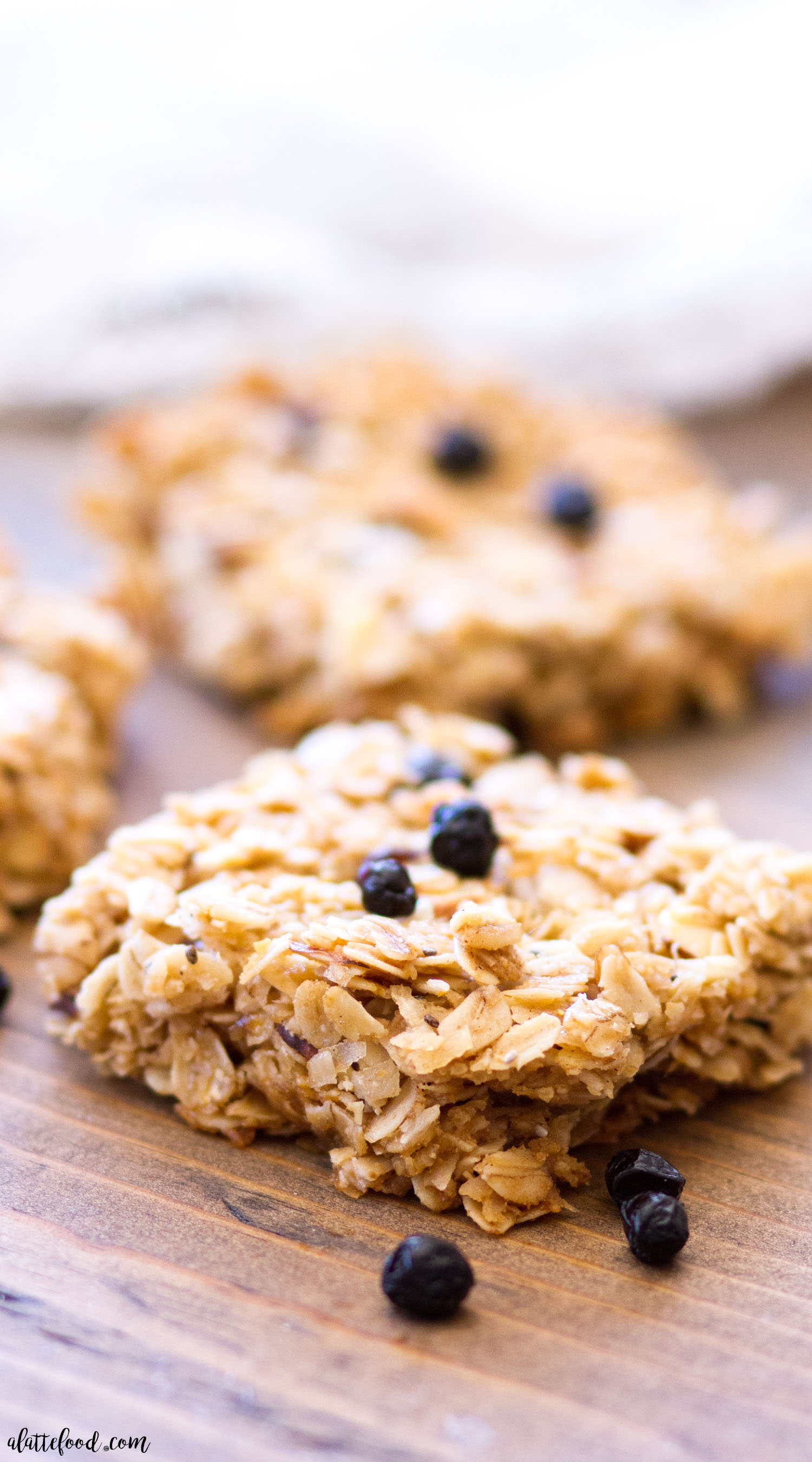 Naturally Sweetened Berry Vanilla Granola Bars A Latte Food