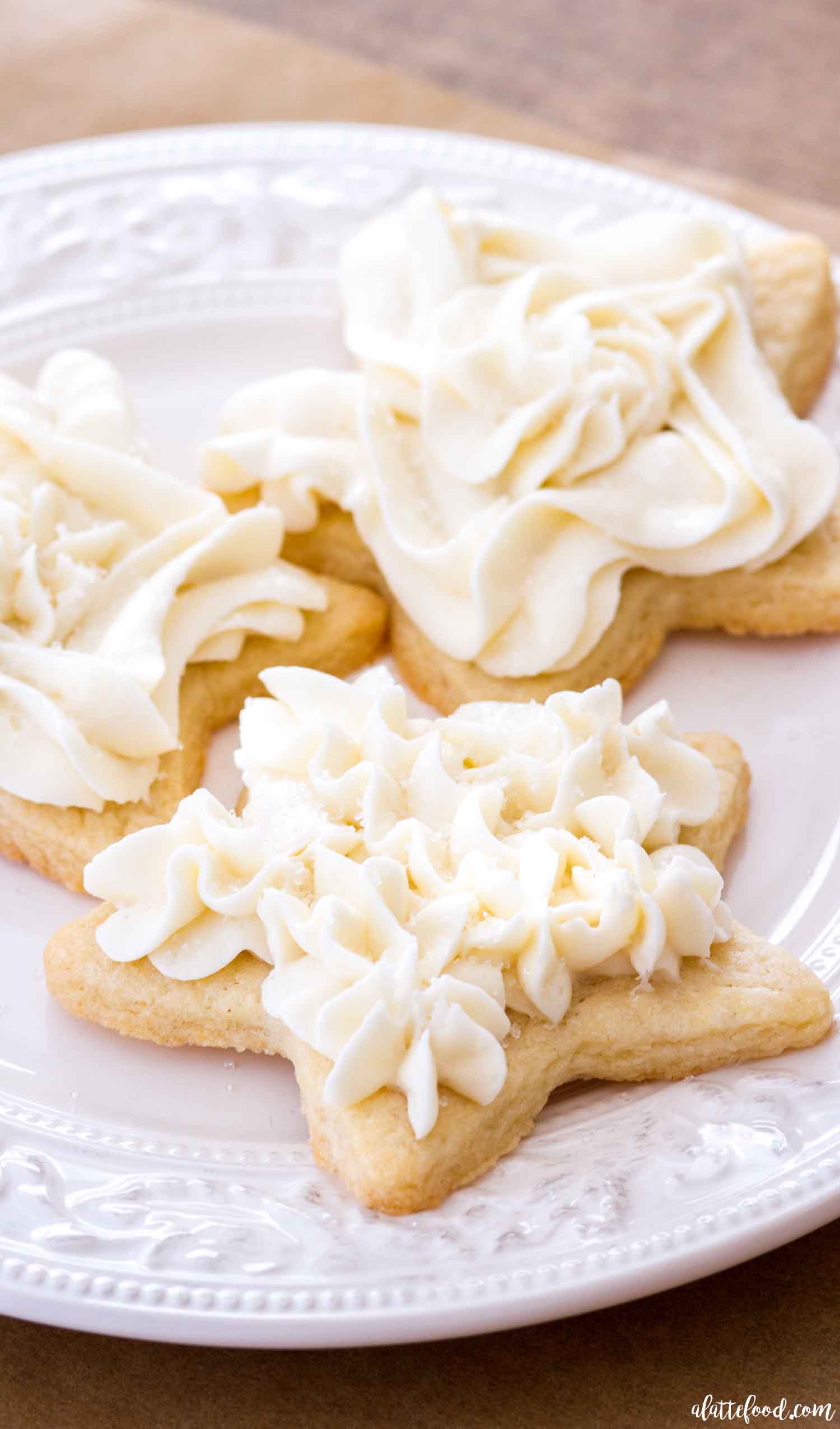 Easy Sugar Cookie Frosting (Vanilla Buttercream) - A Latte Food