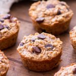 Peanut Butter Banana Chocolate Chip Baked Oatmeal Cups -- These easy baked oatmeal cups are full of peanut butter, bananas, and chocolate chips! These Peanut Butter Banana Chocolate Chip Baked Oatmeal Cups are gluten-free, and they can be made ahead of time for a quick-and-easy breakfast recipe! Plus, these baked oatmeal cups are made with maple syrup instead of refined sugar! Plus a step-by-step video below!